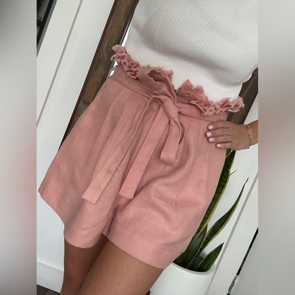 Alexis Jolan Linen Shorts - Picture 1 of 16